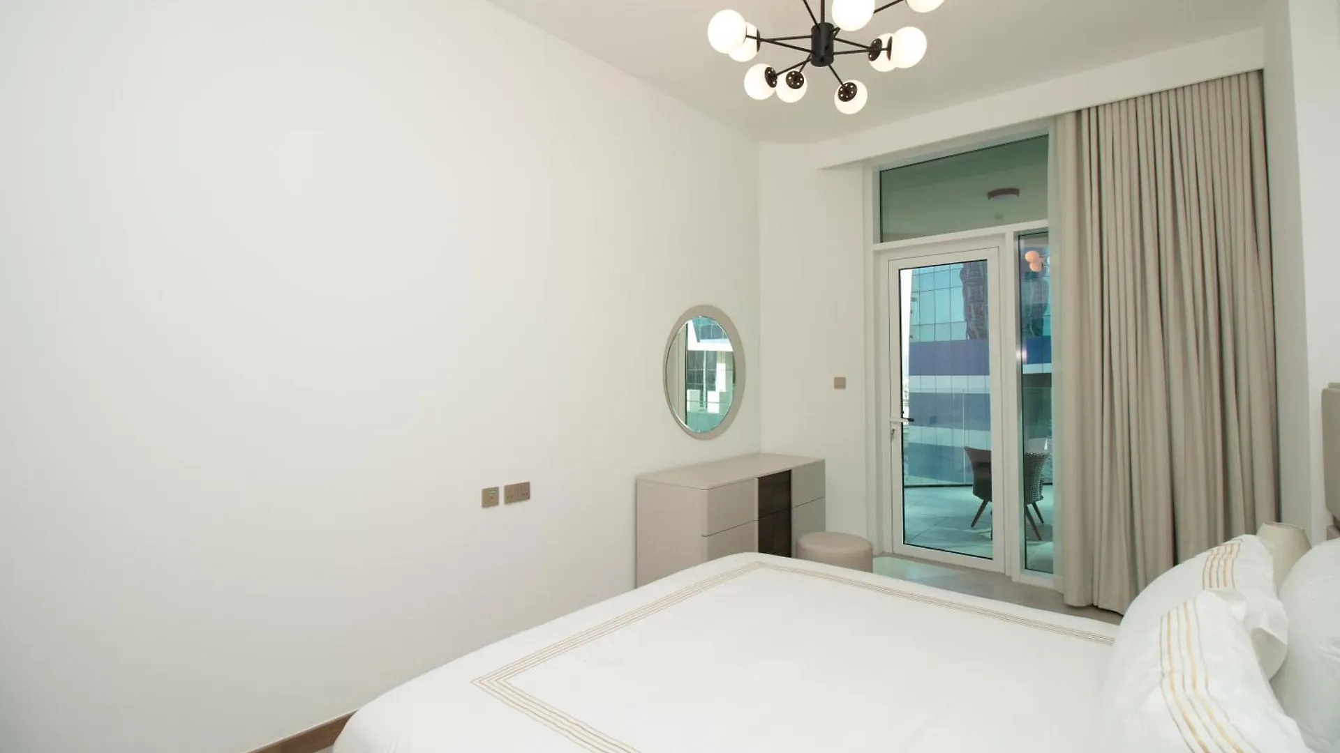 Stylish One Bedroom Apartment Oasis At Missoni Tower , Business Bay, Дубай