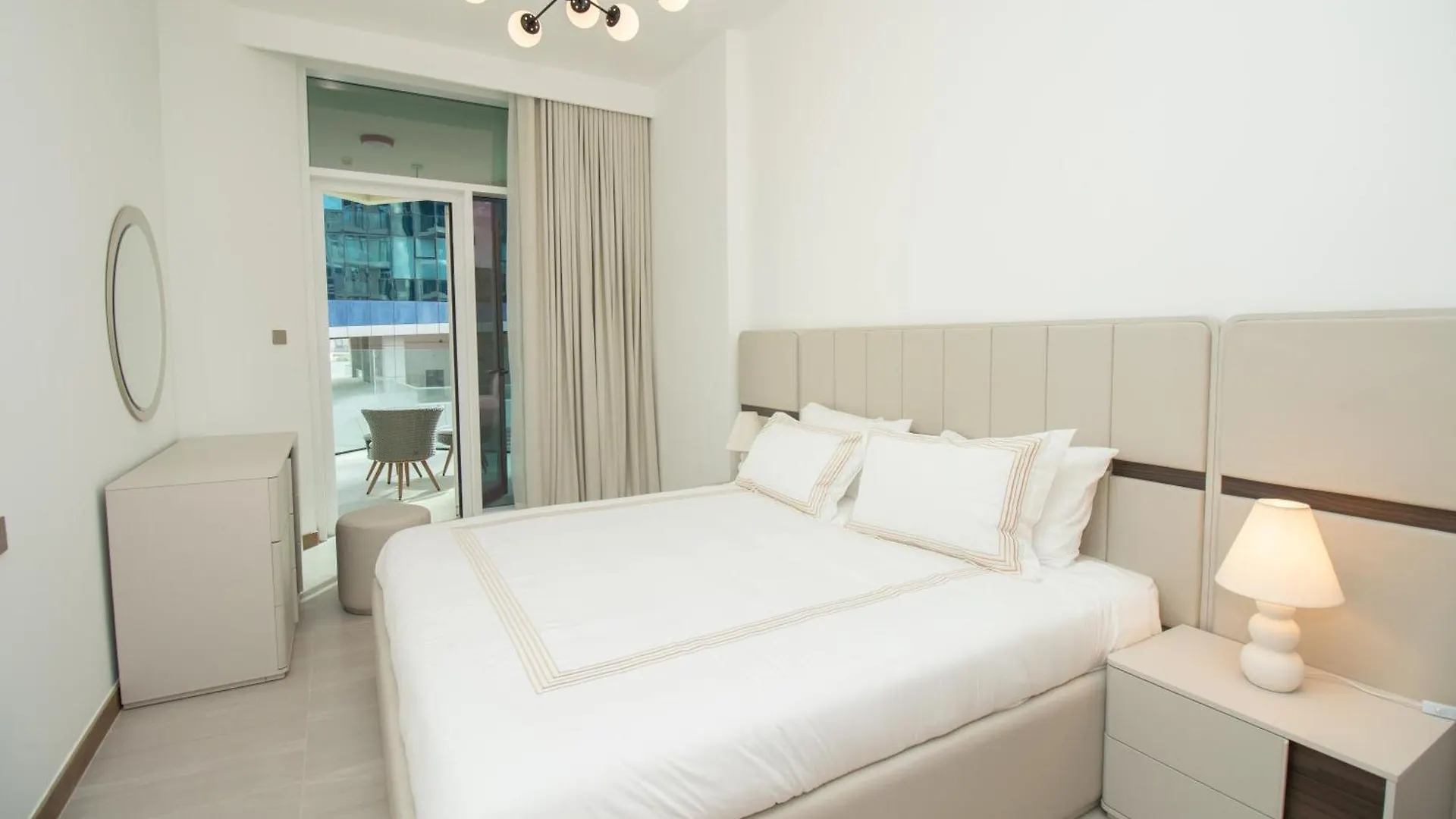 Stylish One Bedroom Apartment Oasis At Missoni Tower , Business Bay, Дубай