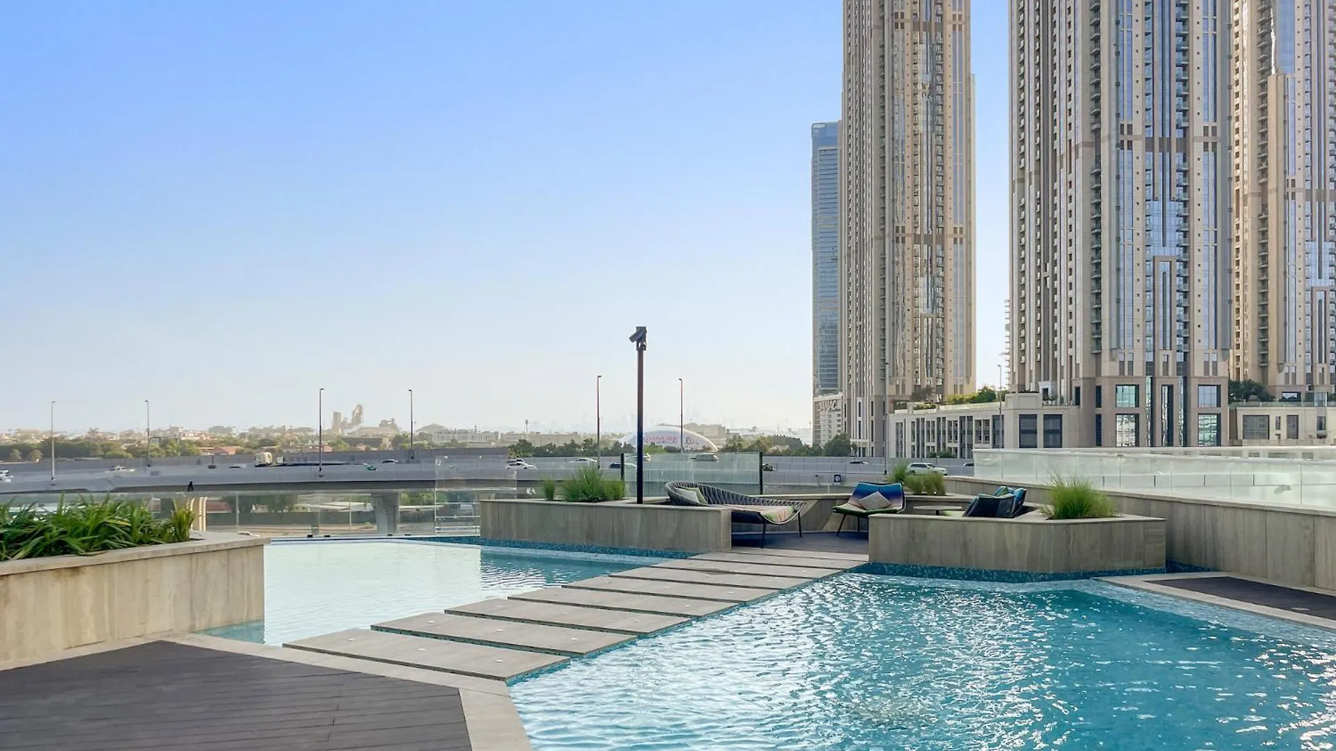Stylish One Bedroom Apartment Oasis At Missoni Tower , Business Bay, Дубай 0*,